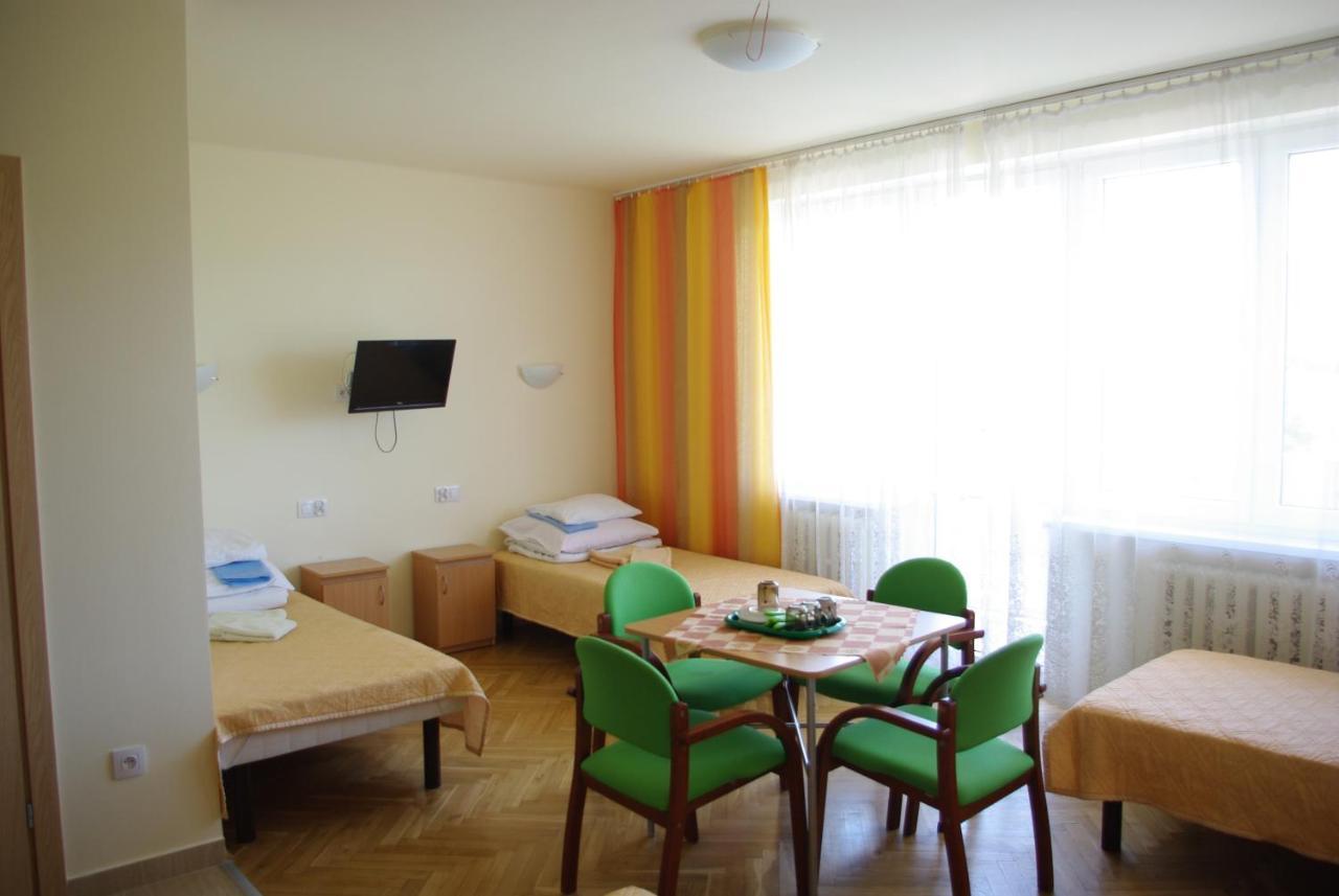 Osrodek Uzdrowiskowy Beskid Hotel Wysowa-Zdrój Esterno foto